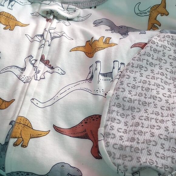 Carter's NWT size 3t zip up‎ sleeper with slip resistant feet - Picture 3 of 3
